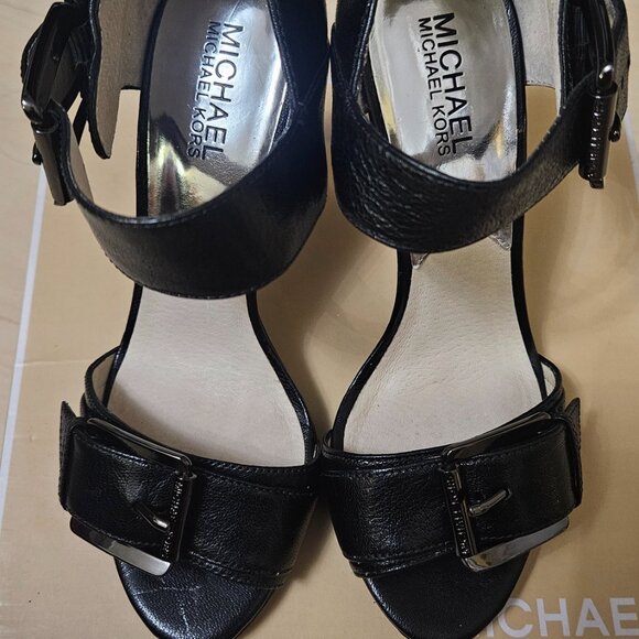 Michael Kors High heels ~ Faith 😍 - Picture 2 of 6